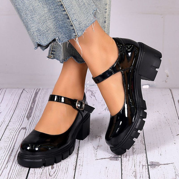 Eustoma Vintage Buckle Loafers